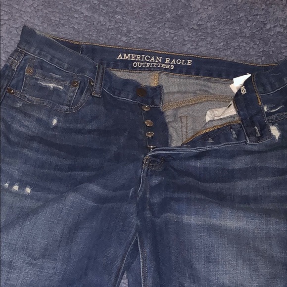 Distressed High Rise Mom Jeans - Picture 7 of 10